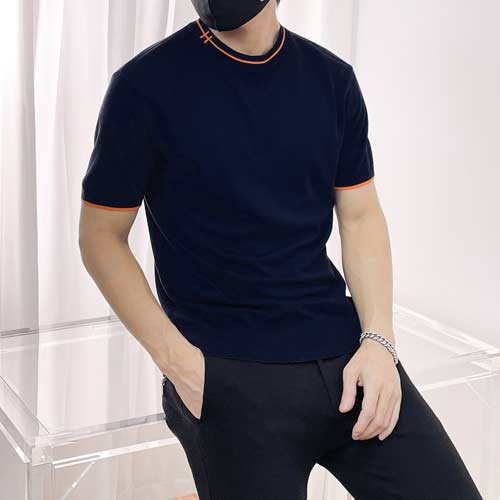 愛馬仕新品圓領(lǐng)短袖來啦,頂織logo超帥,舒適挺括還百搭!